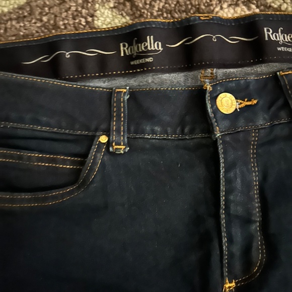 Kneelength jeans - Picture 3 of 3
